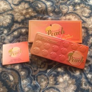 Too Faced Sweet Peach Palette